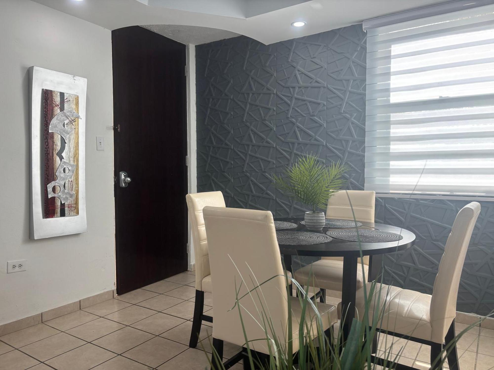 Private Apartment Near Sju Solar Battery Carolina Esterno foto